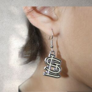 ST Louis Cardinals Drop Earrings